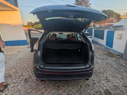 Boot cargo space