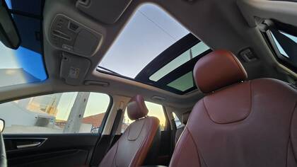 Panoramic roof interior